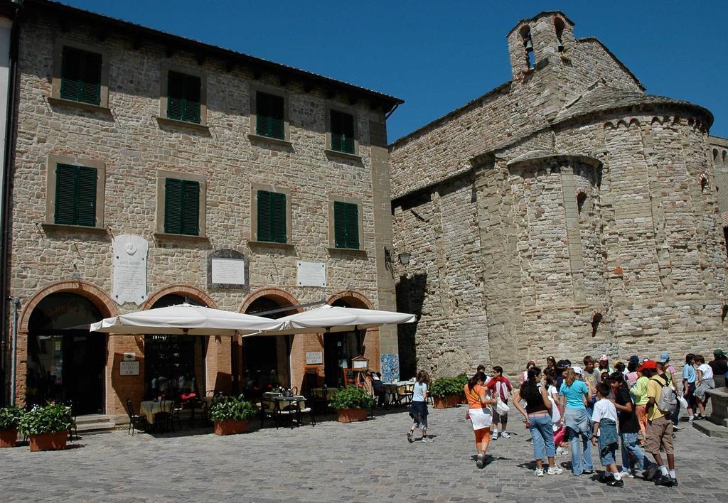 Hotel Diffuso San Leo